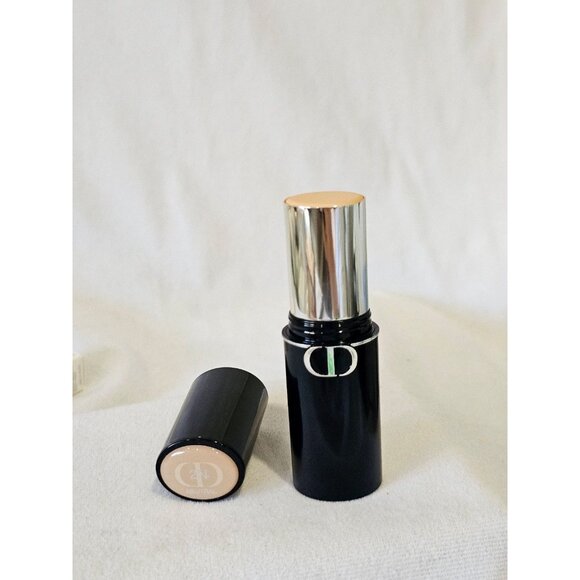 Dior Forever Skin Perfect 24H Multi-Use Foundation Stick. Shade 2N - Picture 1 of 3